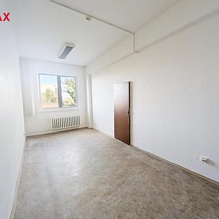 Pronájem kanceláře 74 m&sup2; Havířov