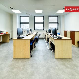 Pronájem kanceláře 78 m² Zlín, 