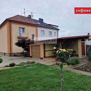 Prodej rodinného domu 280 m² Uherské Hradiště, 