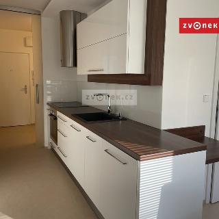 Pronájem bytu 2+1 61 m² Zlín, 2. května