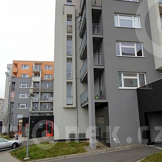 Pronájem garáže 18 m² Zlín