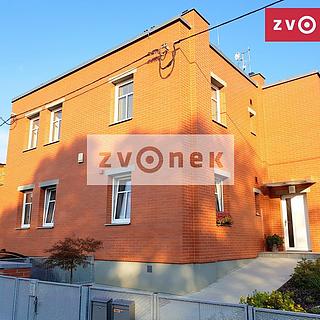 Pronájem bytu 4+kk 81 m&sup2; Zlín