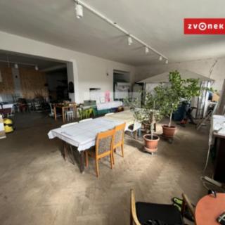 Prodej rodinného domu 380 m&sup2; Zádveřice-Raková