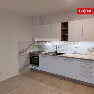 Pronájem bytu 1+kk a garsoniéry 31 m² Uherské Hradiště, 