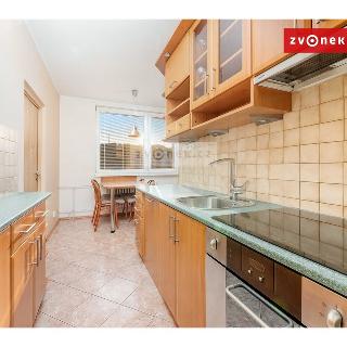 Prodej bytu 3+1 72 m² Zlín, Jílová