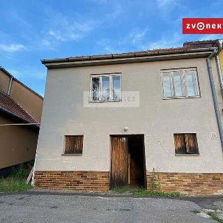 Prodej rodinného domu 65 m² Velké Bílovice, 