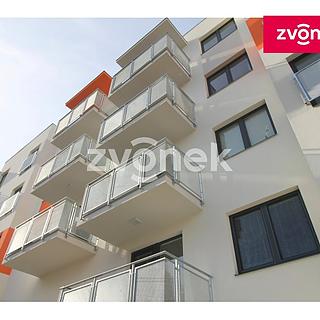 Pronájem bytu 2+kk 64 m&sup2; Zlín