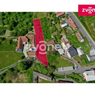 Prodej stavební parcely 800 m² Dobrkovice