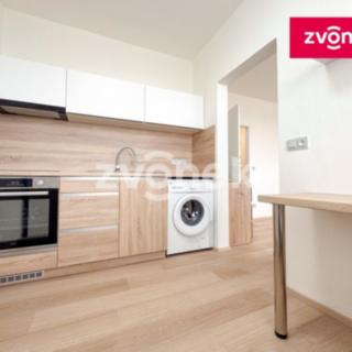 Pronájem bytu 2+1 44 m² Zlín