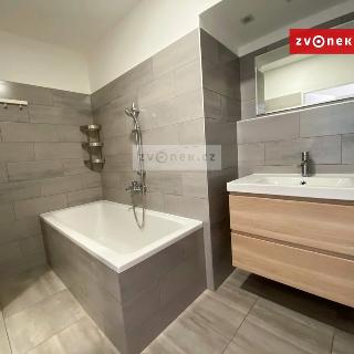 Pronájem bytu 3+1 77 m² Zlín, Sokolská