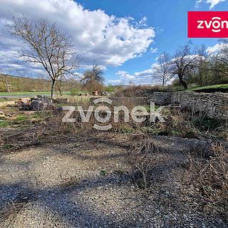Prodej stavební parcely 4667 m&sup2; Velká nad Veličkou