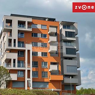 Pronájem bytu 3+kk 92 m&sup2; Zlín