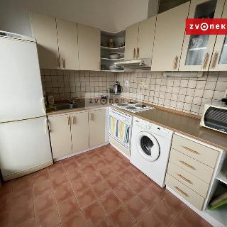 Pronájem bytu 1+kk a garsoniéry 39 m² Zlín, 