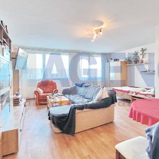 Prodej bytu 1+kk a garsoniéry 45 m² Praha, Poznaňská