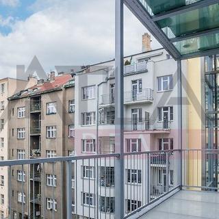 Pronájem bytu 2+kk 74 m² Praha, Laubova