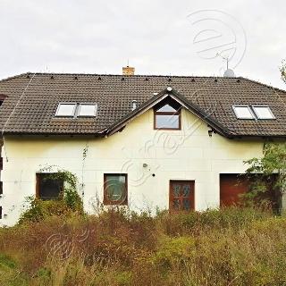 Dražba rodinného domu 195 m² Cvrčovice, Lesní