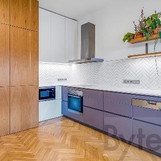 Prodej bytu 2+1 95 m² Praha, Wuchterlova