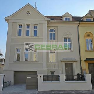 Prodej vily 370 m&sup2; České Budějovice