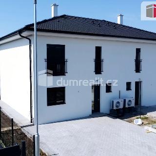 Prodej rodinného domu 119 m² Polerady, Polerady