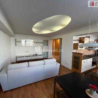 Pronájem bytu 3+1 74 m² Mladá Boleslav, Mladá Boleslav II