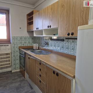 Pronájem bytu 3+1 60 m² Velešín, Budějovická