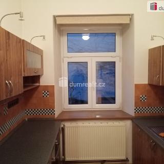 Pronájem bytu 2+1 59 m² Děčín, Hálkova