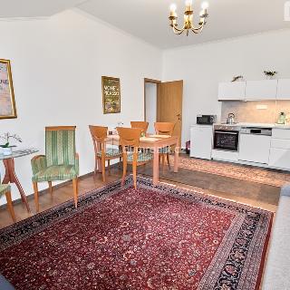 Prodej bytu 3+kk 66 m² Karlovy Vary, Vřídelní