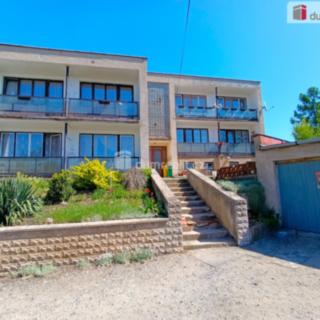 Prodej rodinného domu 470 m² Stradonice