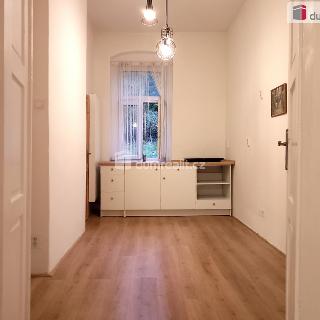 Pronájem bytu 1+1 39 m² Karlovy Vary, Na Vyhlídce