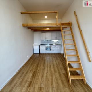 Pronájem bytu 1+kk a garsoniéry 35 m² Praha Smíchov, Na Valentince