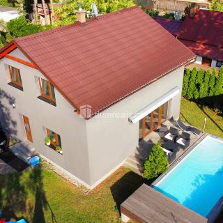 Pronájem rodinného domu 145 m² Káraný, U Zámečku II