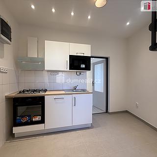 Pronájem bytu 1+1 38 m&sup2; Děčín