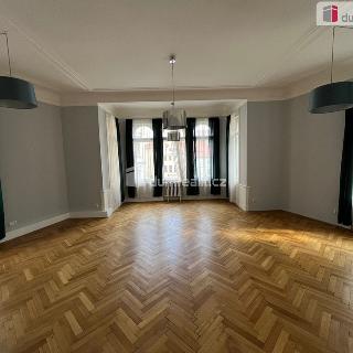 Pronájem obchodu 100 m² Praha, Kaprova