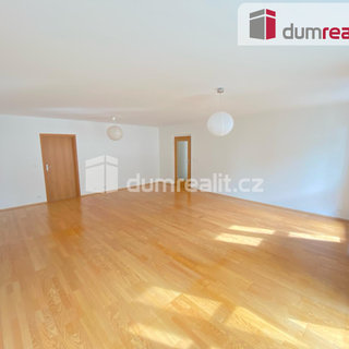 Prodej bytu 3+1 110 m² Praha, Velká skála