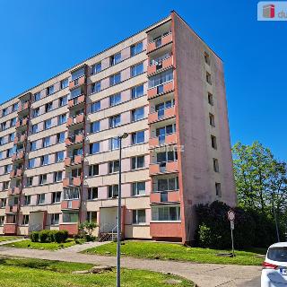 Pronájem bytu 2+1 67 m² Ústí nad Labem, Ladova