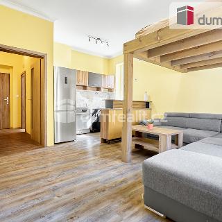 Prodej bytu 2+kk 57 m² Dalovice, Pod Strání