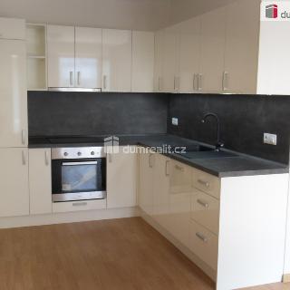 Pronájem bytu 3+kk 85 m² Praha