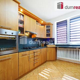 Prodej rodinného domu 120 m² Tišice, Marie Podvalové