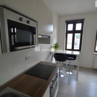 Prodej bytu 1+kk, garsoniery 34 m² Praha