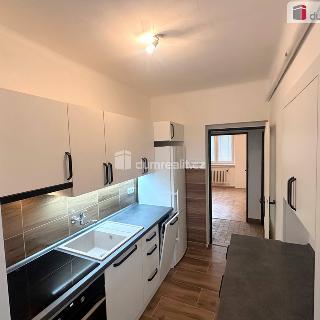 Pronájem bytu 4+1 75 m² Starý Kolín, B. Smetany