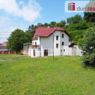 Prodej rodinného domu 286 m² Želízy