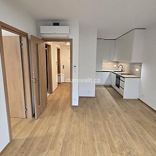 Pronájem bytu 2+kk 52 m² Praha