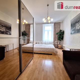 Prodej bytu 4+1 105 m² Praha