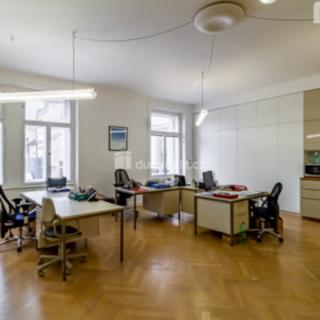 Pronájem kanceláře 118 m² Praha