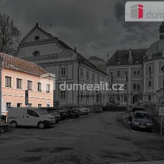 Prodej rodinného domu 246 m² Bečov nad Teplou, nám. 5. května