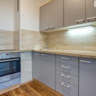 Pronájem bytu 2+kk 39 m² Neratovice, Kojetická