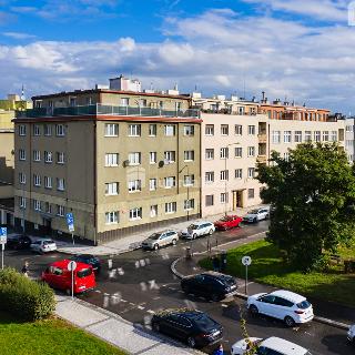 Pronájem bytu 3+kk 76 m² Praha, Za Hládkovem