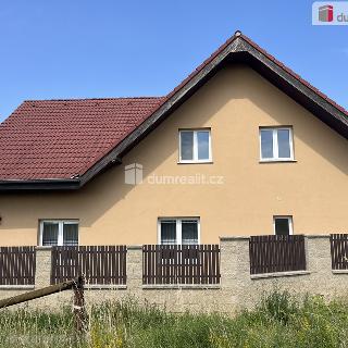 Pronájem rodinného domu 245 m² Kly, Hoření Vinice