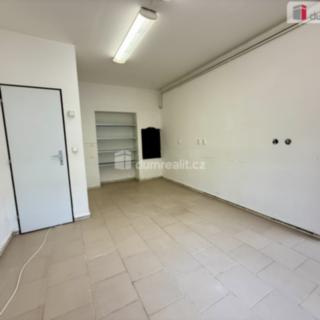 Pronájem kanceláře 18 m² Kralupy nad Vltavou, Palackého nám.