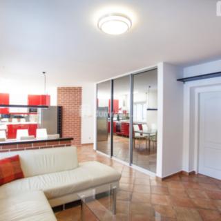 Prodej bytu 2+kk 77 m² Hluboká nad Vltavou